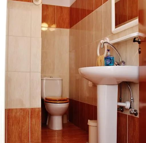 Diana Townhouse 2 * 파포스